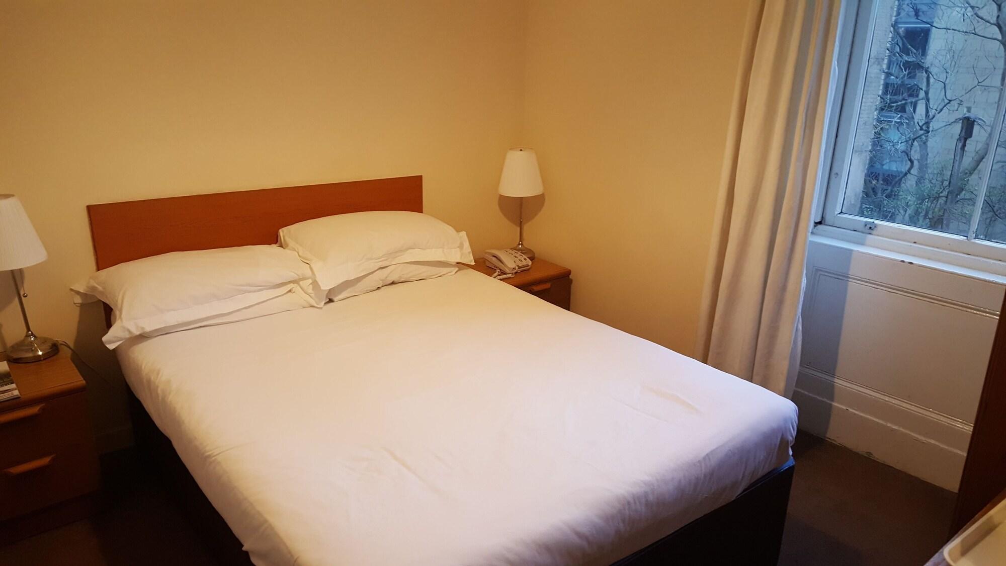 Mclays Guest House Glasgow Eksteriør billede