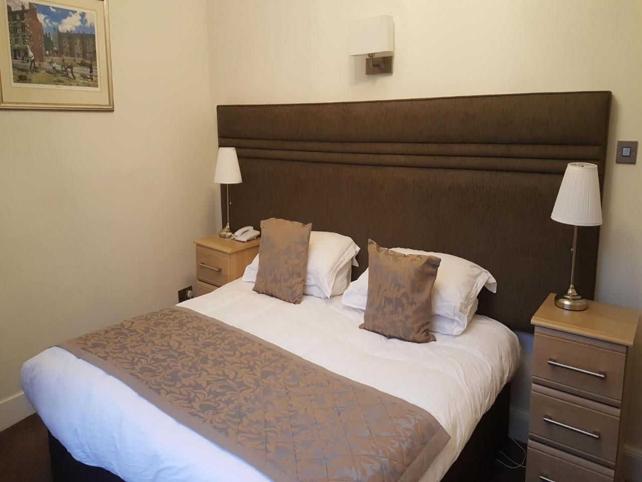 Mclays Guest House Glasgow Eksteriør billede